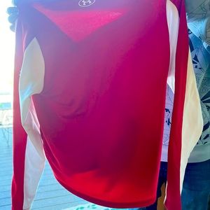 Under armour Wisconsin Badger dri fit long sleeve shirt